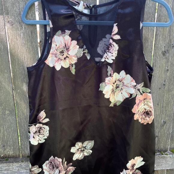 Maurices floral top - Picture 1 of 6